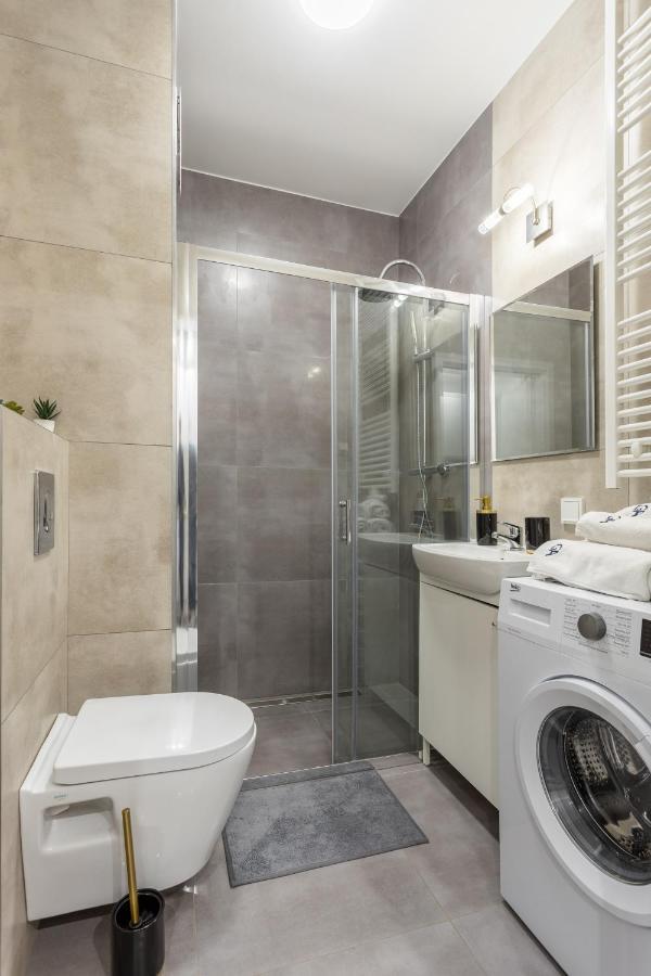 Golden Apartments Warsaw: Premium Building in Top Location Exterior photo